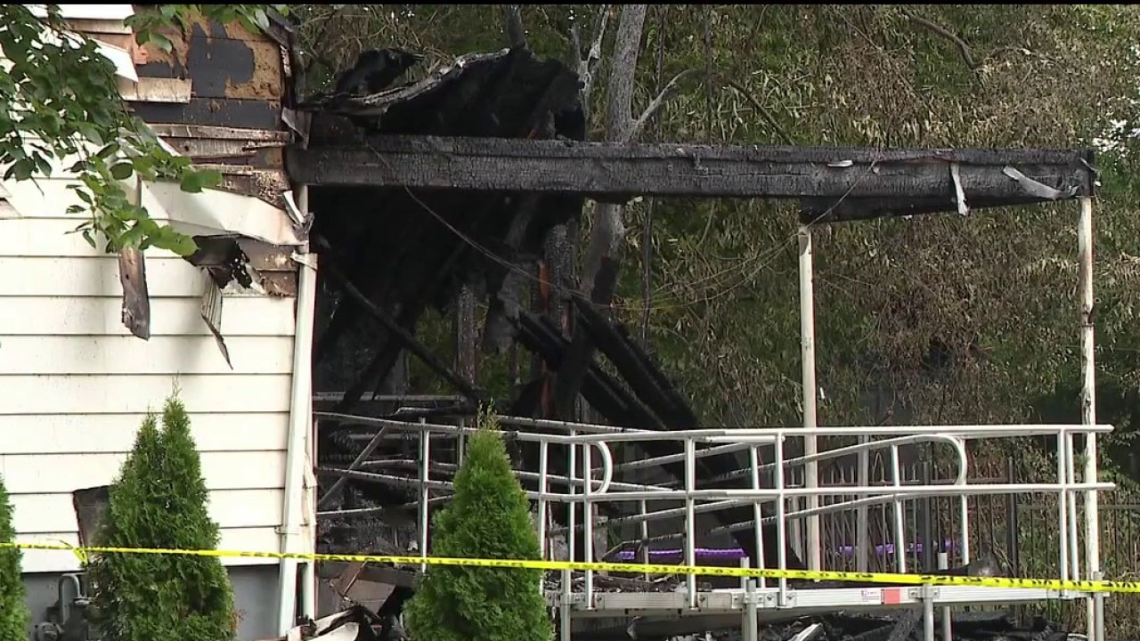 3 killed in fire at adult foster care facility in Redford
