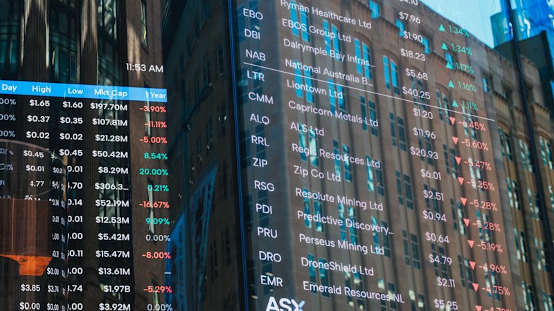 Middle East, RBA cast cloud over sharemarket ahead of earnings rush