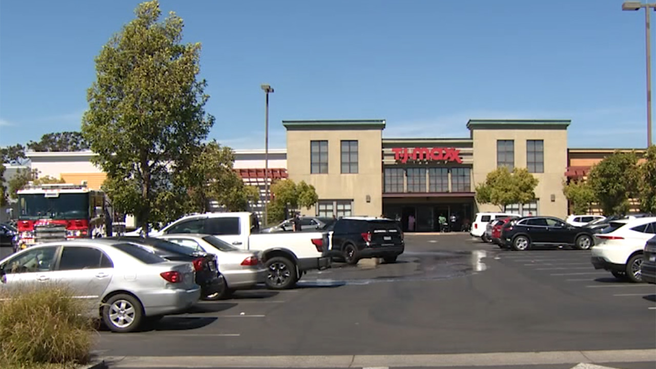 Good Samaritan shot during struggle in TJ Maxx parking lot in Alameda
