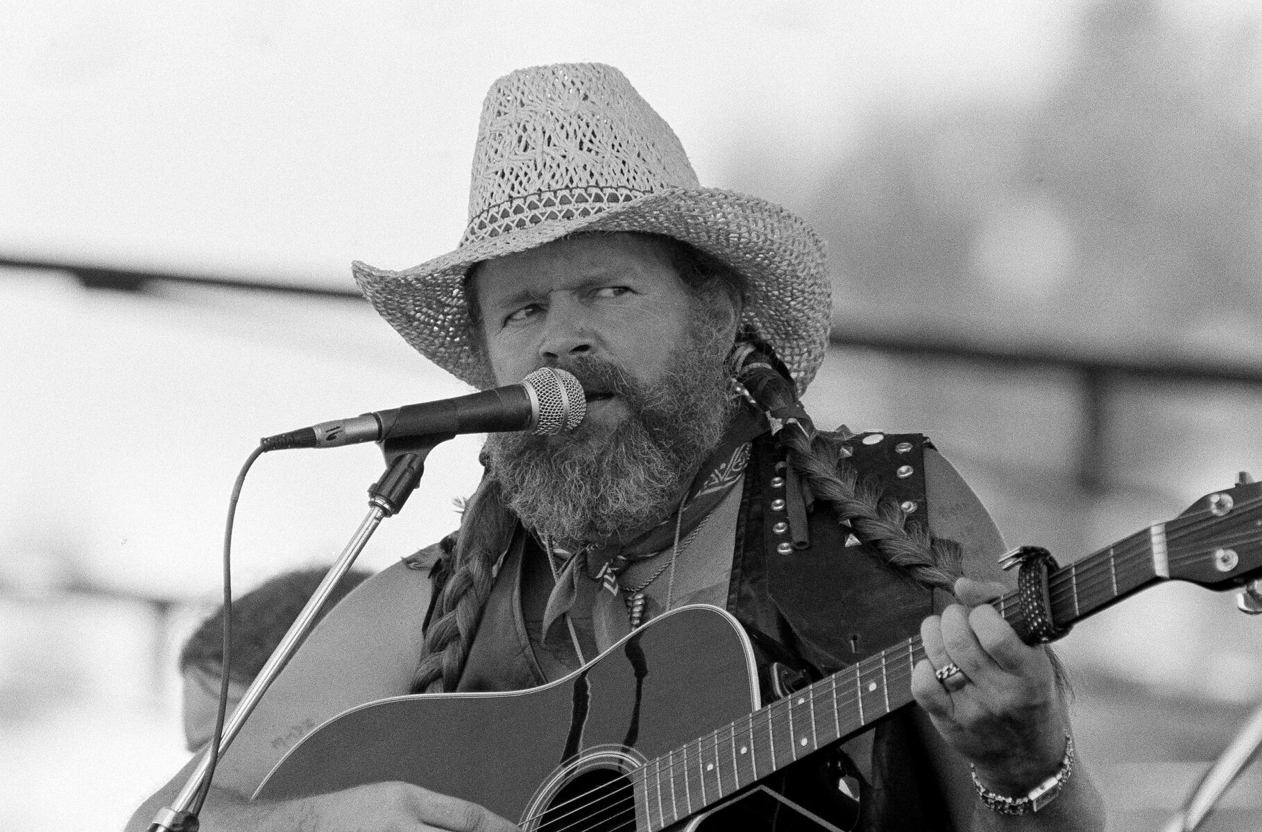 Country music icon’s kids going after his estate for child support: ‘Long-overdue’
