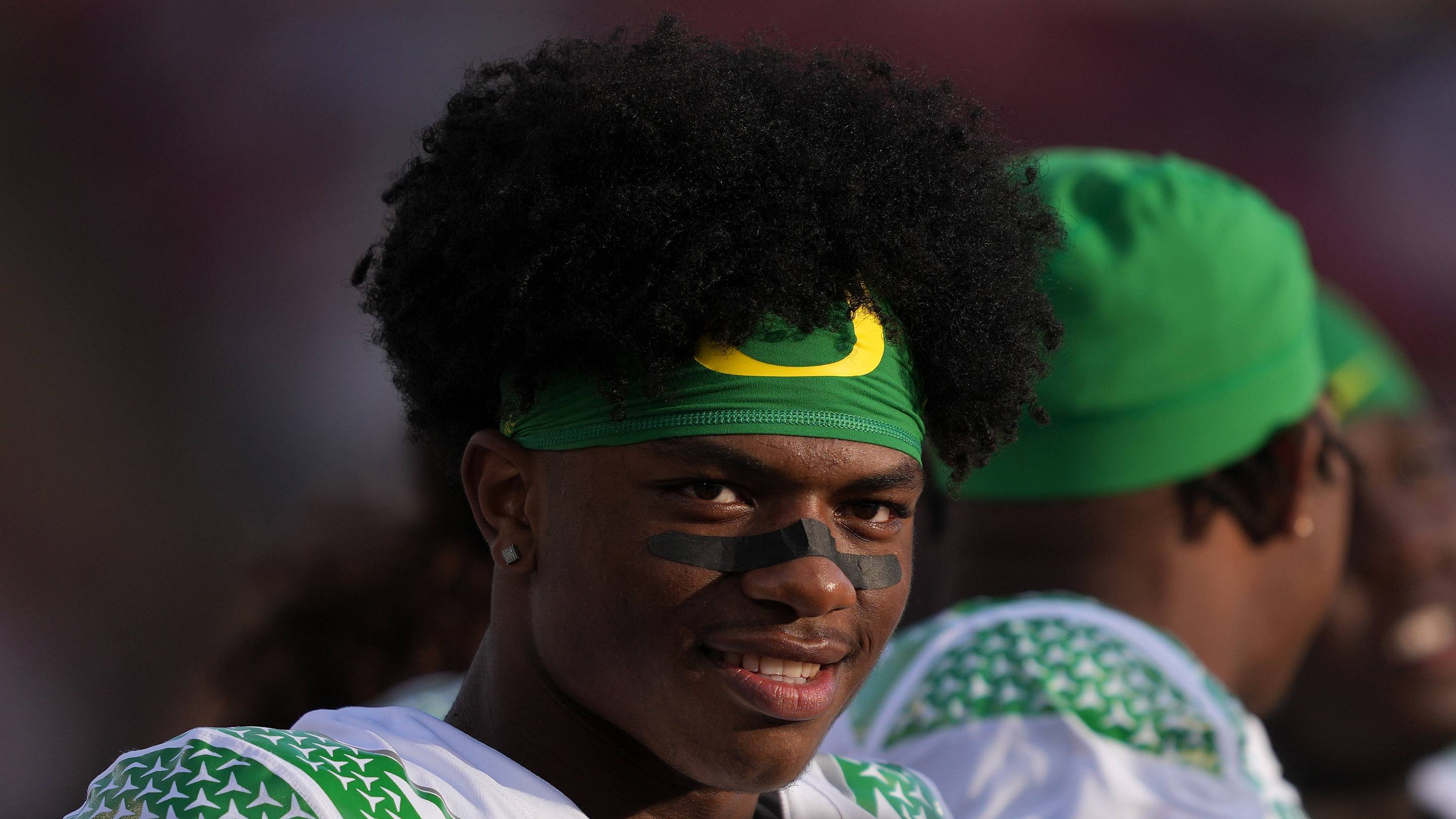 Oregon Linebacker Jerry Mixon Turns Heads With Latest NFL Draft Prediction
