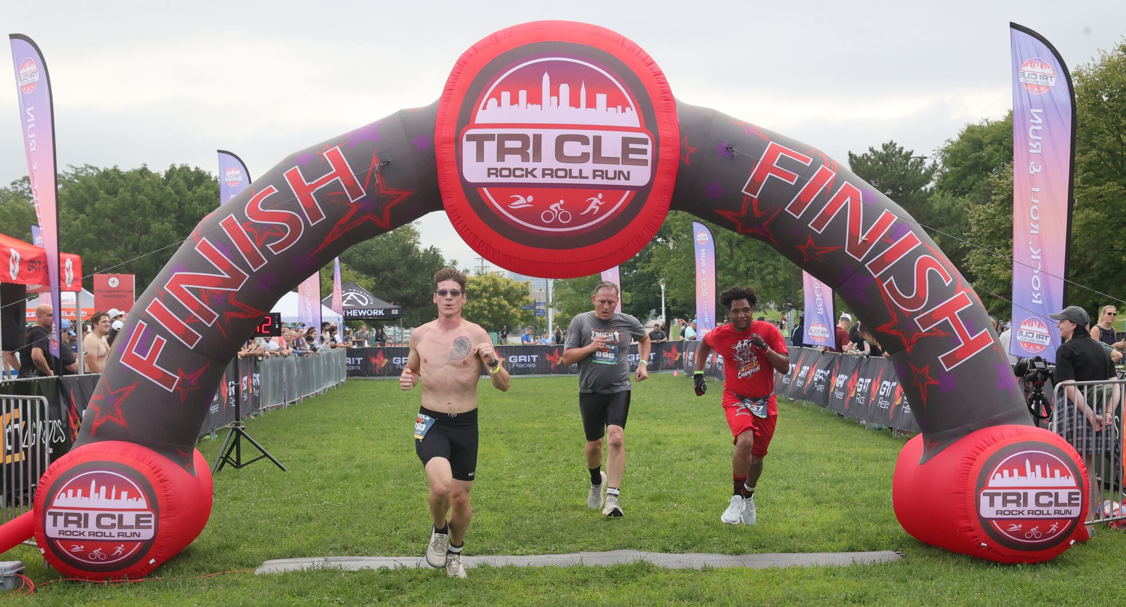Who won the 2026 TRI CLE Rock, Roll, Run triathlon? (photos)