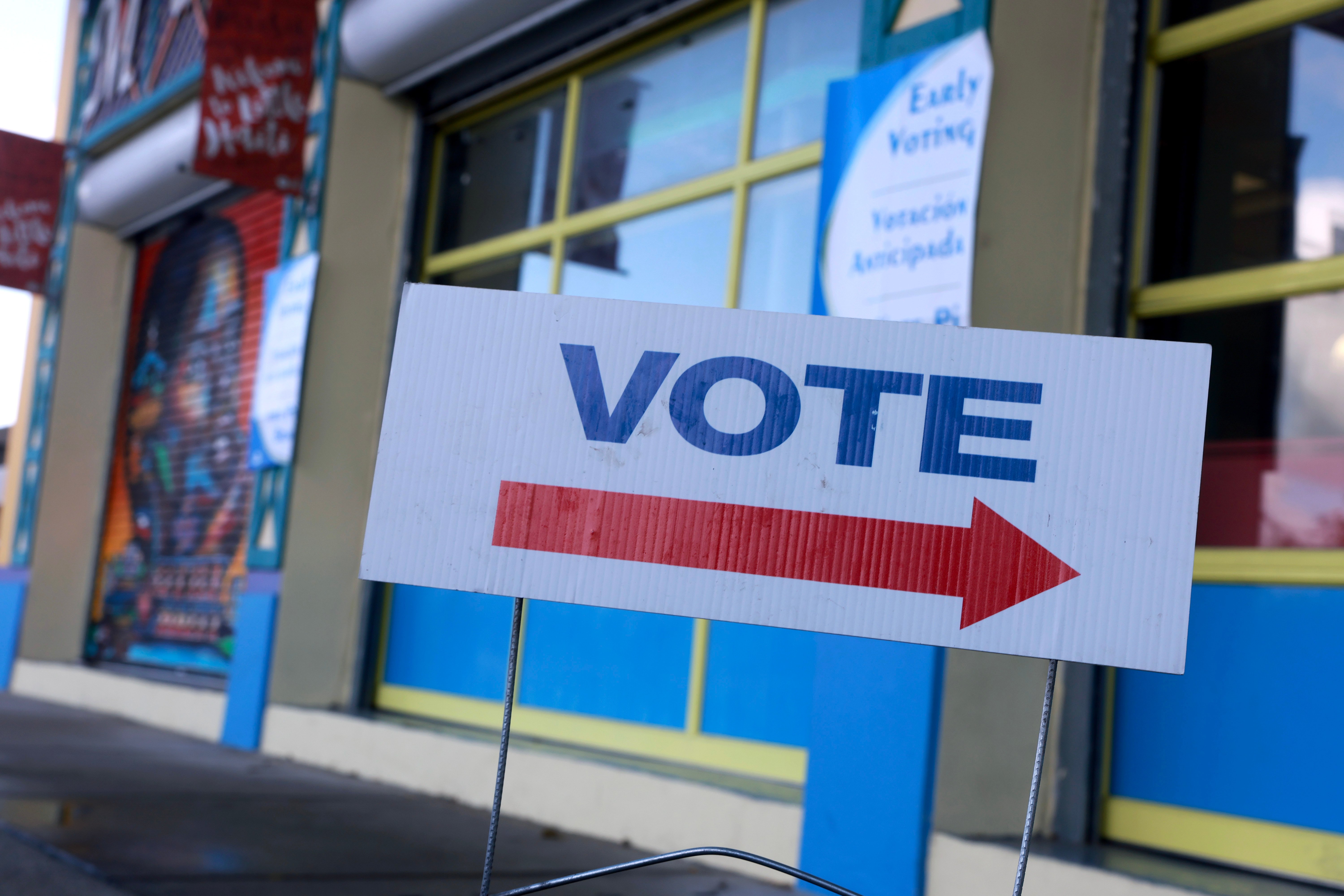 Final day of early-voting in Miami-Dade and Broward as primary election set for Tuesday