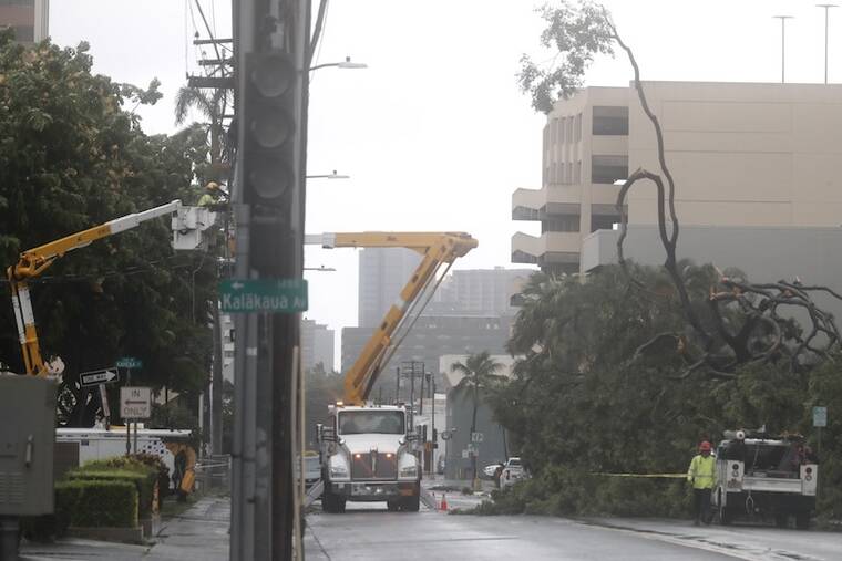 HECO asks Oahu customers to conserve electricity as 197k without power statewide