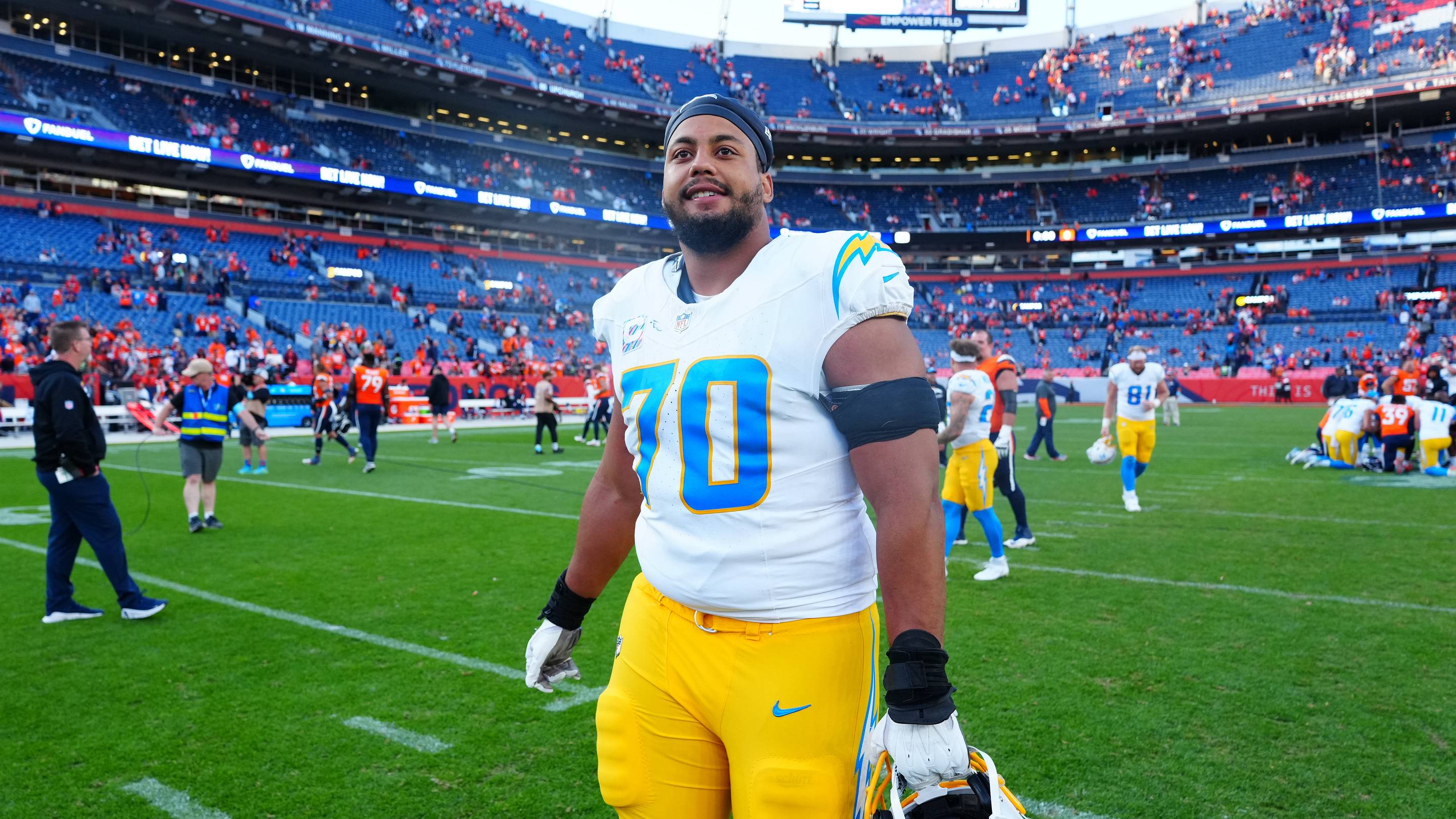 Rashawn Slater Injury Updates From Chargers Training Camp Remain Mysterious