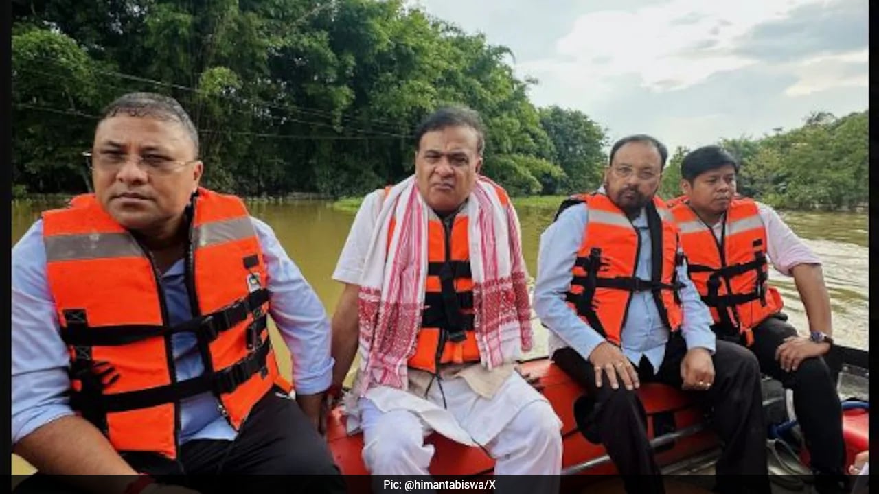 Nearly 97,000 Flood-Hit Families Get Rs 15,000 Each In Assam