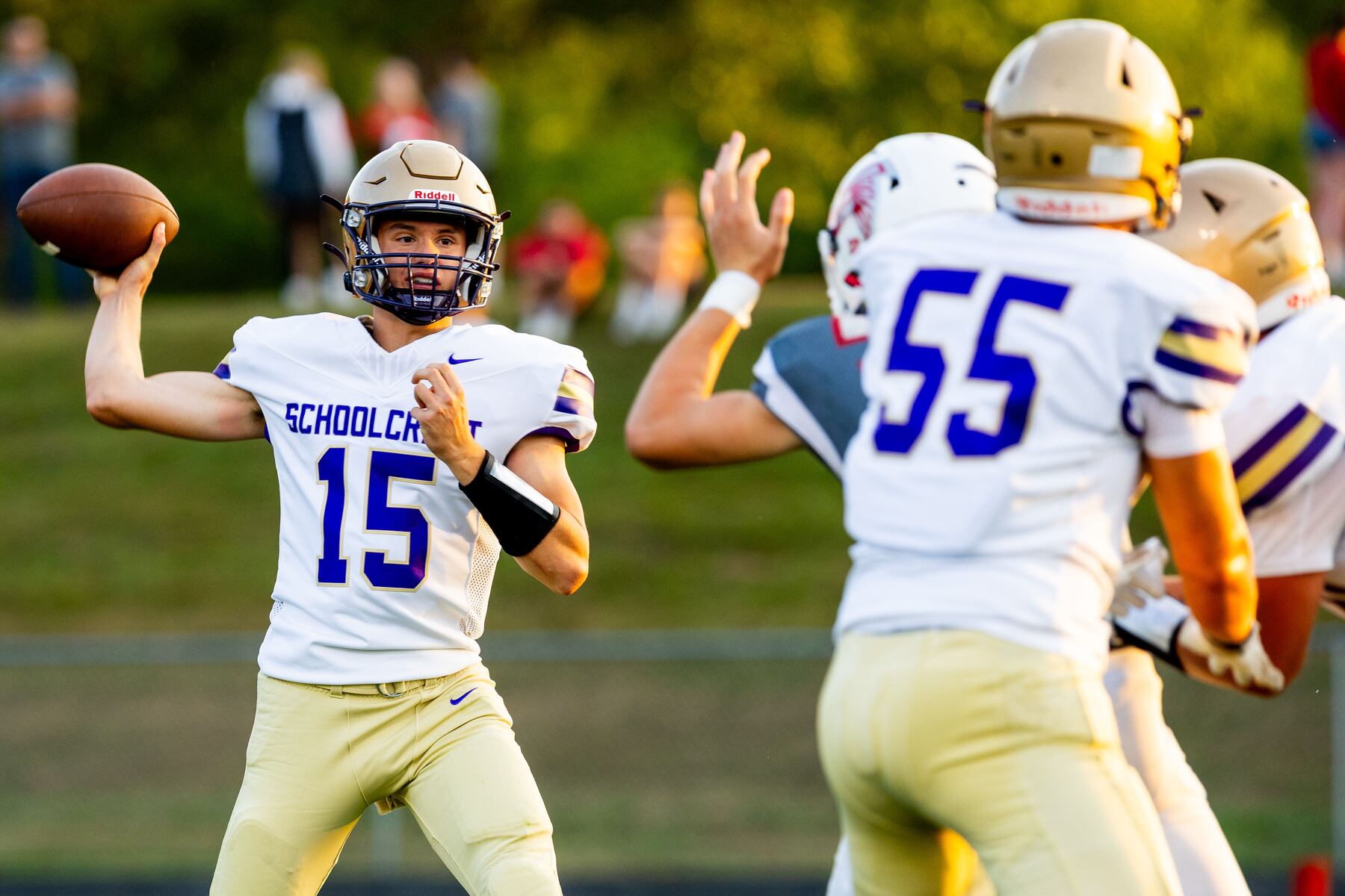 Who is the best football player in the SAC? Vote for the 2026 MVP