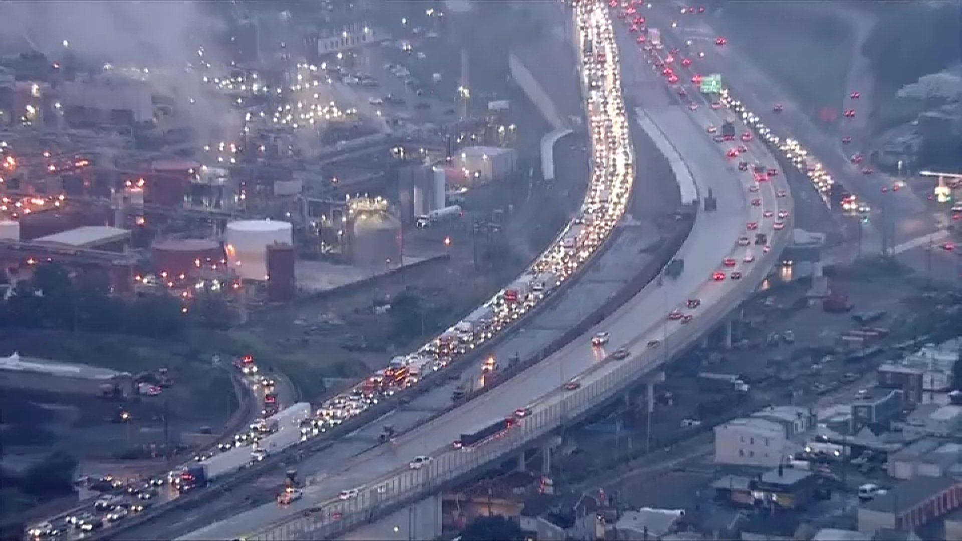 Flooding clean ups, crash cause lengthy delays along I-95 northbound