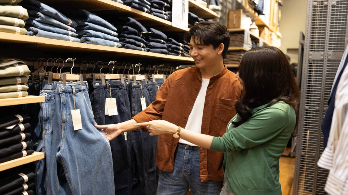 Innovative men's and women's jeans brand files Chapter 11