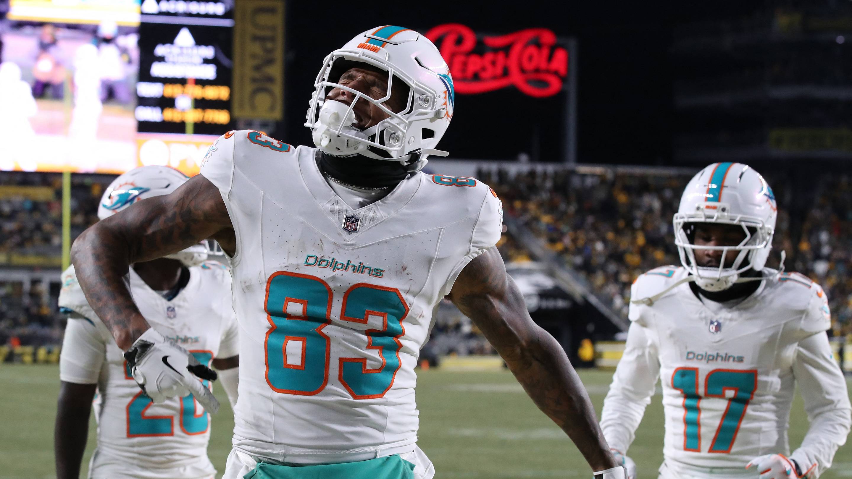Will Panthers Take Full Advantage of Veteran TE Darren Waller?