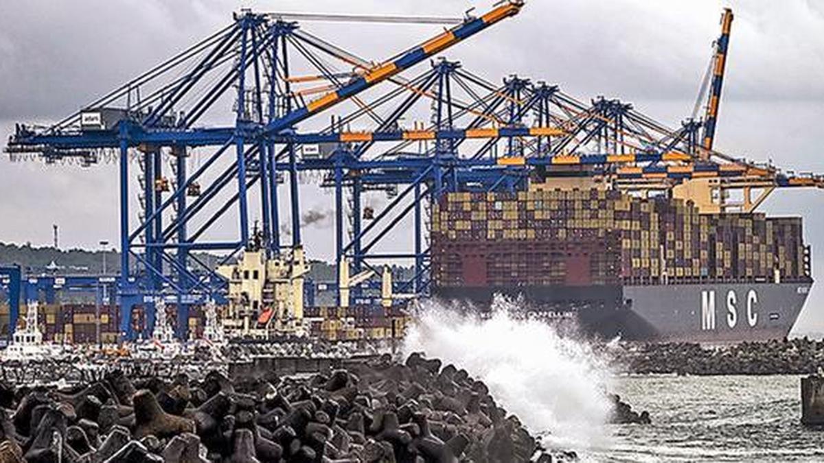 EXIM cargo operations at Vizhinjam to open a new chapter in Keralam’s development, says Chief Minister