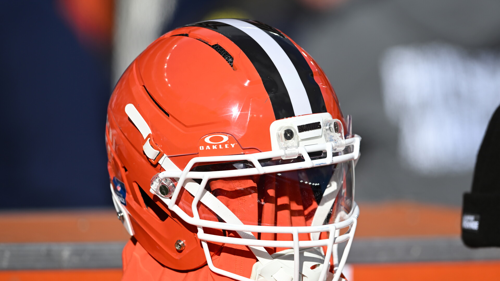 Browns sign TE Jermaine Terry, waive TE Brenden Bates