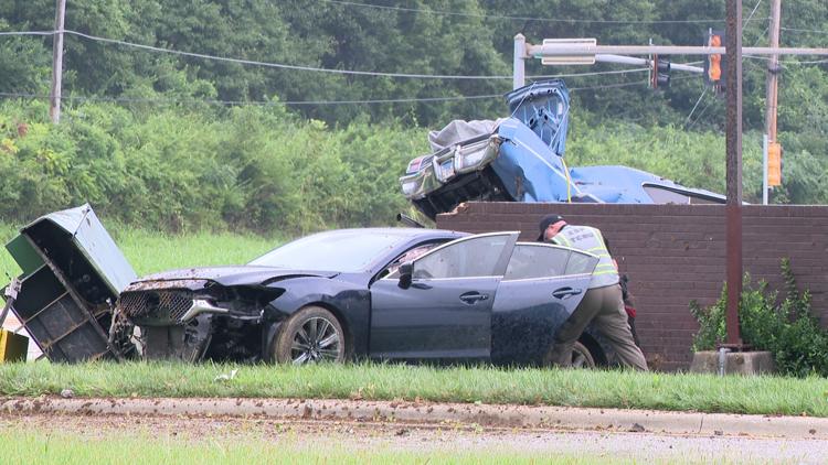 3 seriously injured in crash near Belleville McDonald's