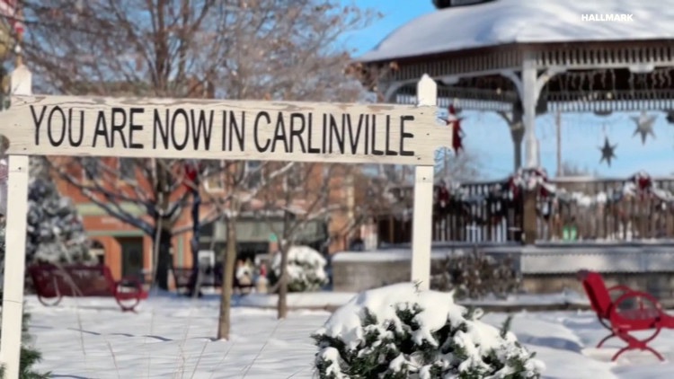 Illinois town named finalist in Hallmark's Merriest Christmas Town contest