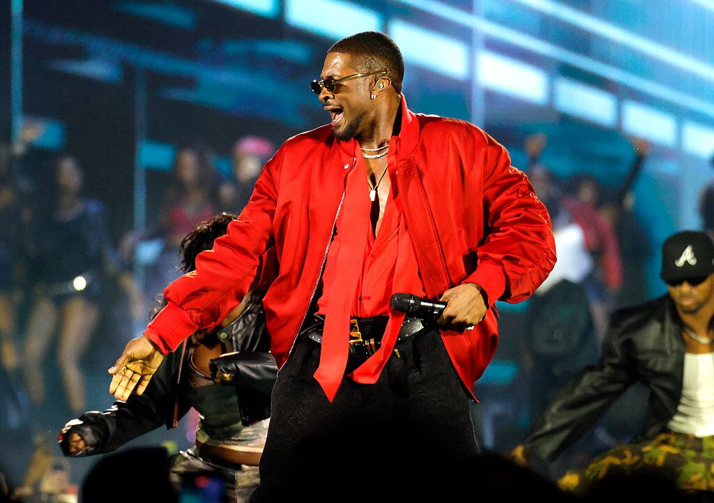 R&B singers Chris Brown and Usher to perform at M&T Bank Stadium