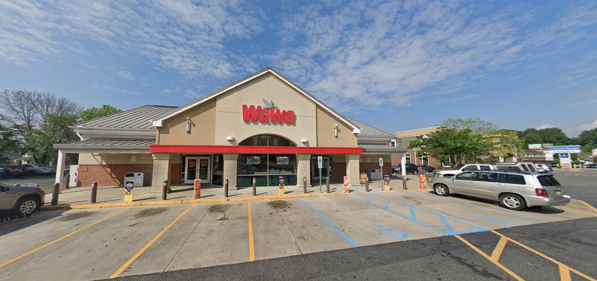 Delaware man arrested after woman hurt in knife attack at Hockessin Wawa