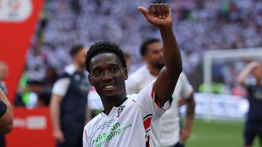Brighton reject £7.5m bid from Rangers for Cozier-Duberry