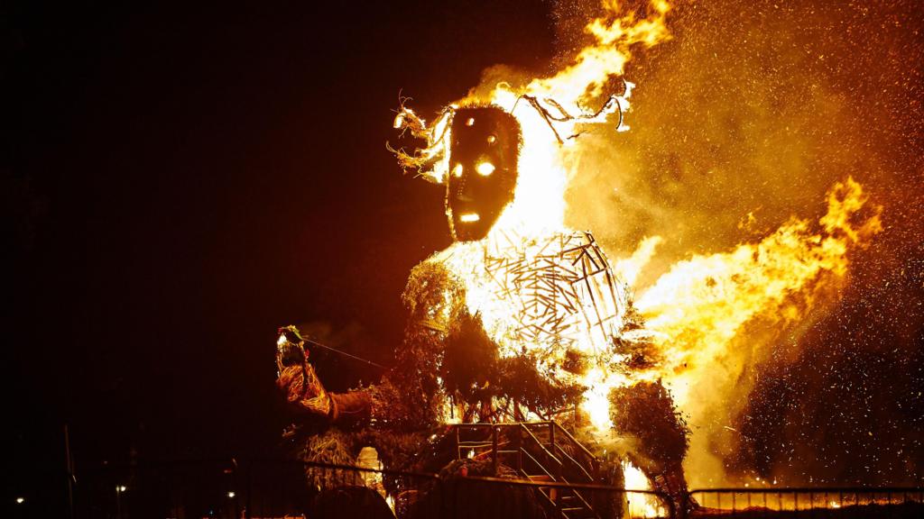 Green Man festival cancels burning ceremony over fire risk