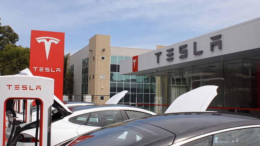 Tesla Quietly Enables Power Export On Its Best-Selling EV