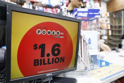 Poll: Significantly fewer U.S. adults say they gamble compared to 2016