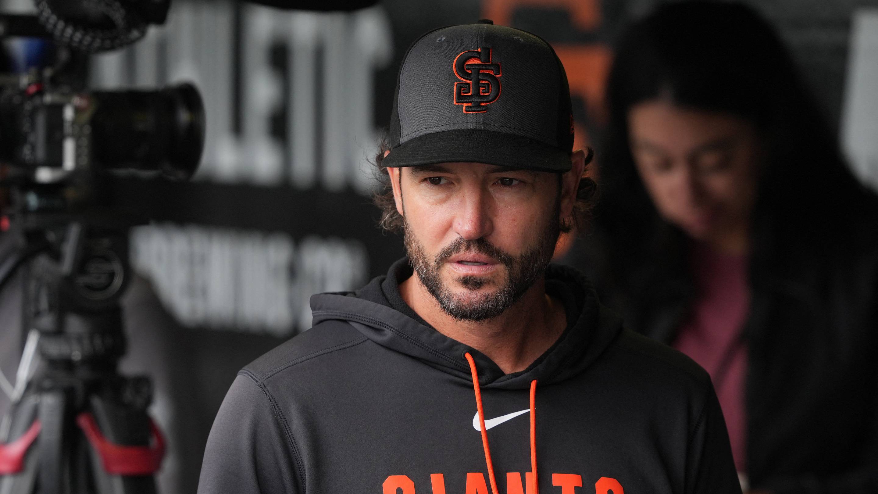 Buster Posey Makes Giants' Stance on Tony Vitello's Future Crystal Clear