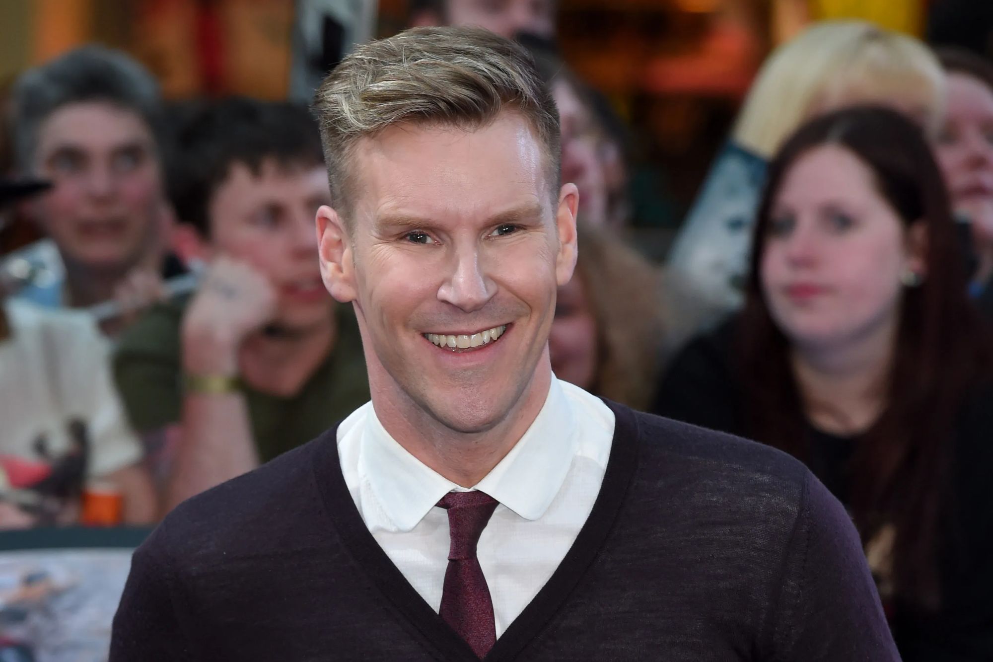 This Morning and The Saturday Show star reveals very different look as he watches The Weeknd in London
