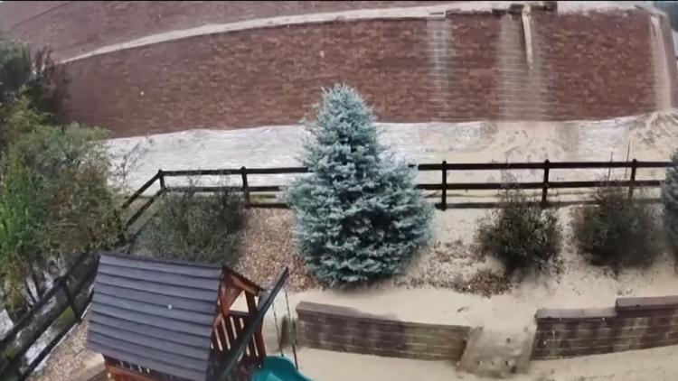 Retaining wall failure sends mud and water into Jefferson County homes