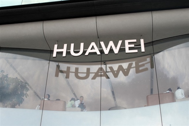 Huawei Hubble builds China's InP optical chip stack for the AI interconnect era
