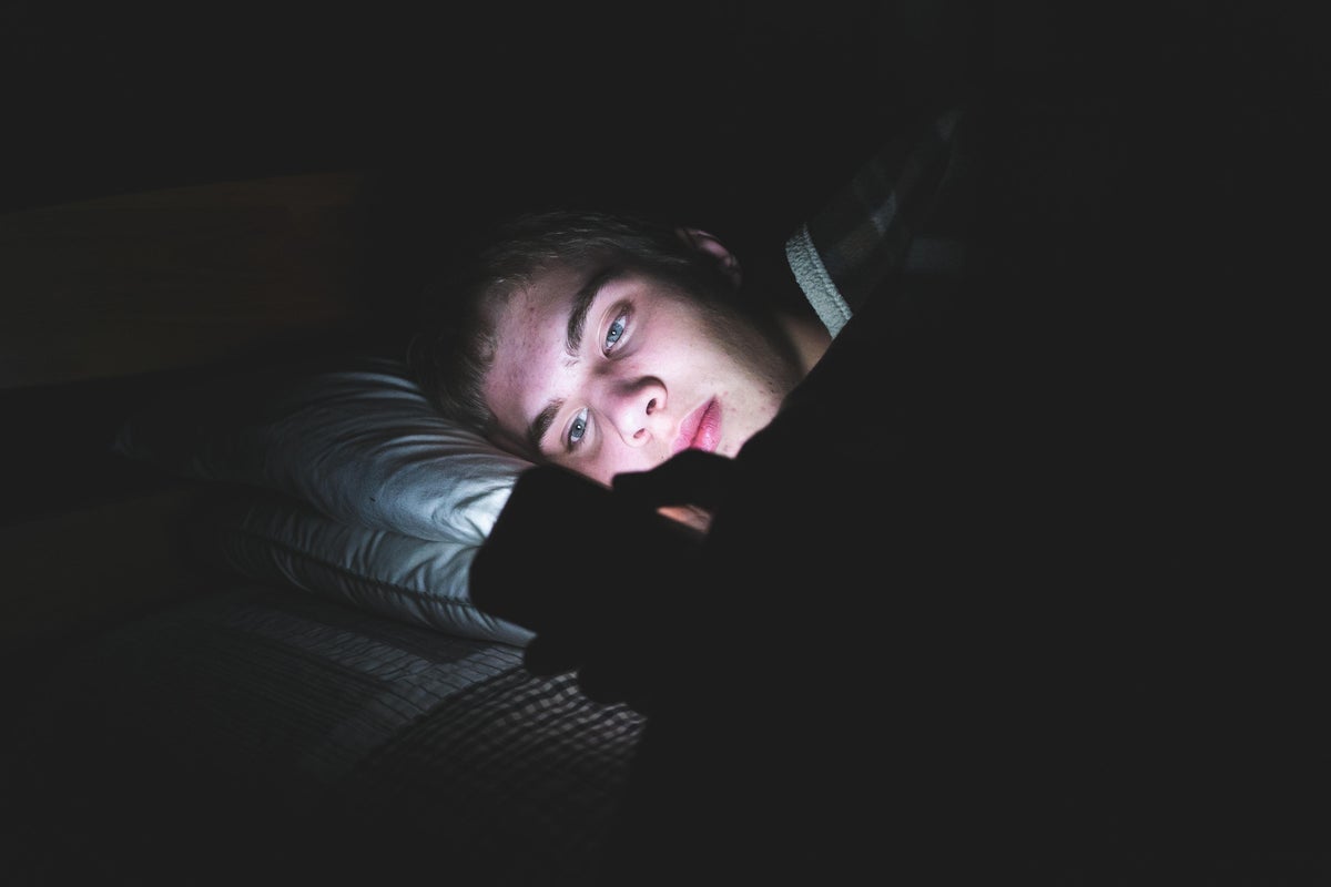 ‘Voicemaxxing’: Young men try harmful new trend to attract women
