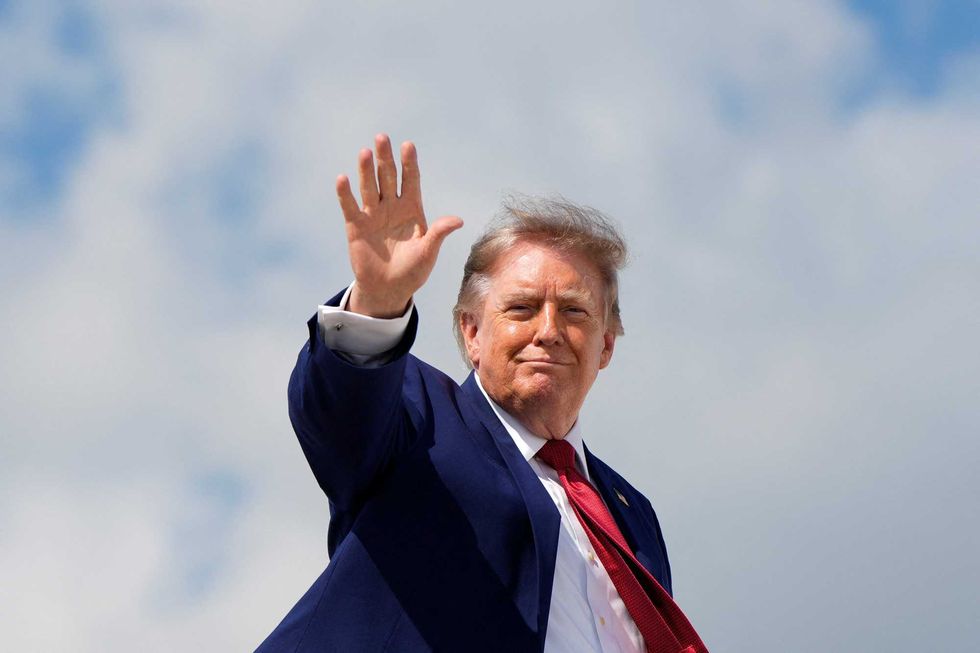 Navy officials secretly plan to ignore Trump’s warship demands