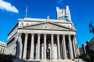 Lunch and Learn Perspectives: NYS Supreme Court interns gain leadersip lessons from Boeing executive