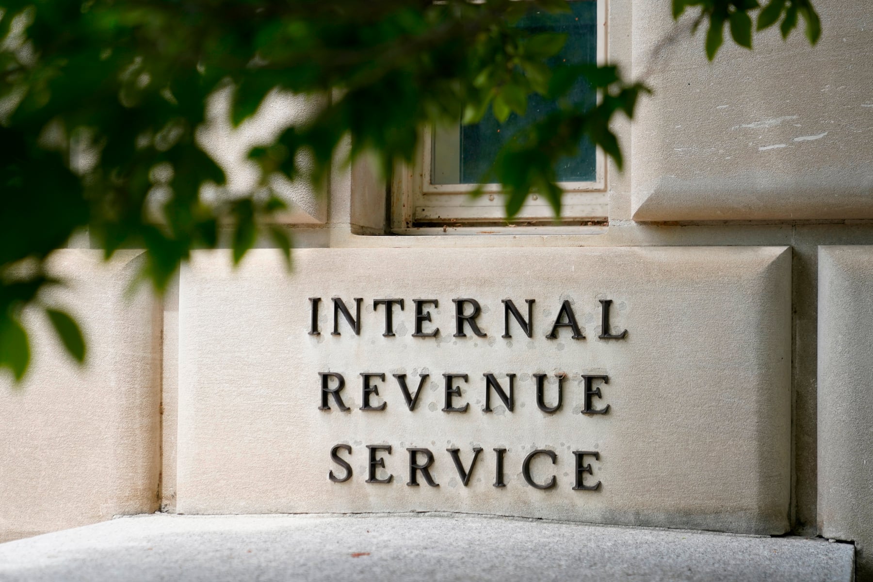 New IRS program rewards some taxpayers for paying on time