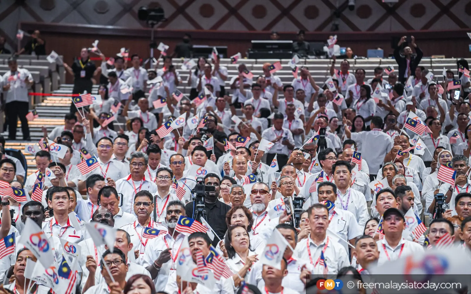 Rasa tak puas hati punca kehadiran rendah di kongres DAP