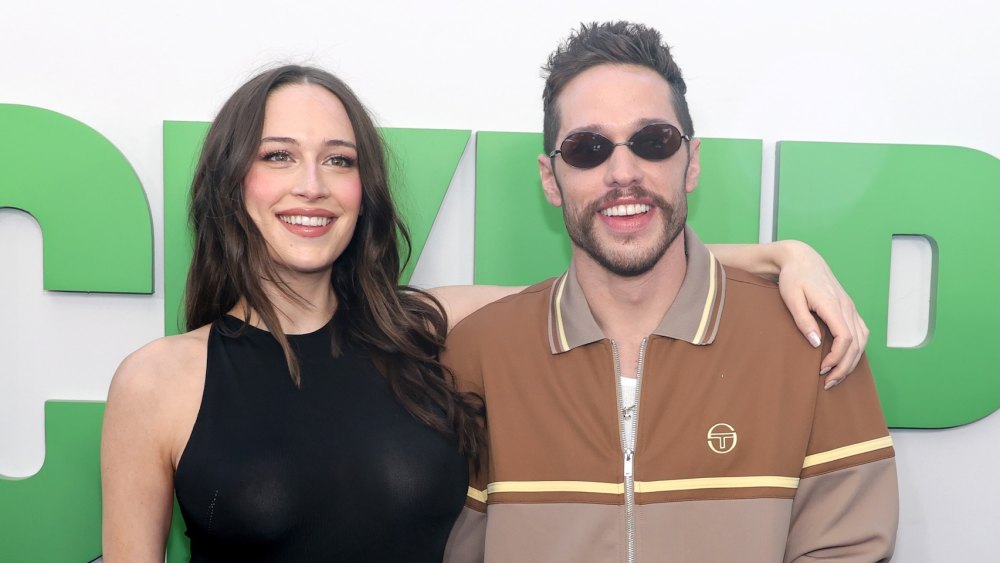 Elsie Hewitt Shouts Out 'Baby Daddy' Pete Davidson for Getting Concert Tickets