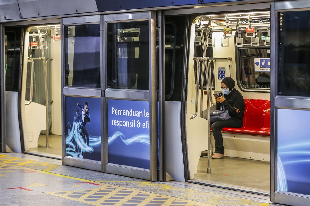 Delays on Kelana Jaya LRT Line after suspected power supply fault