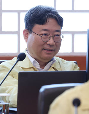 Housing in Yongsan park could help tackle costly US base cleanup: Lee's aide