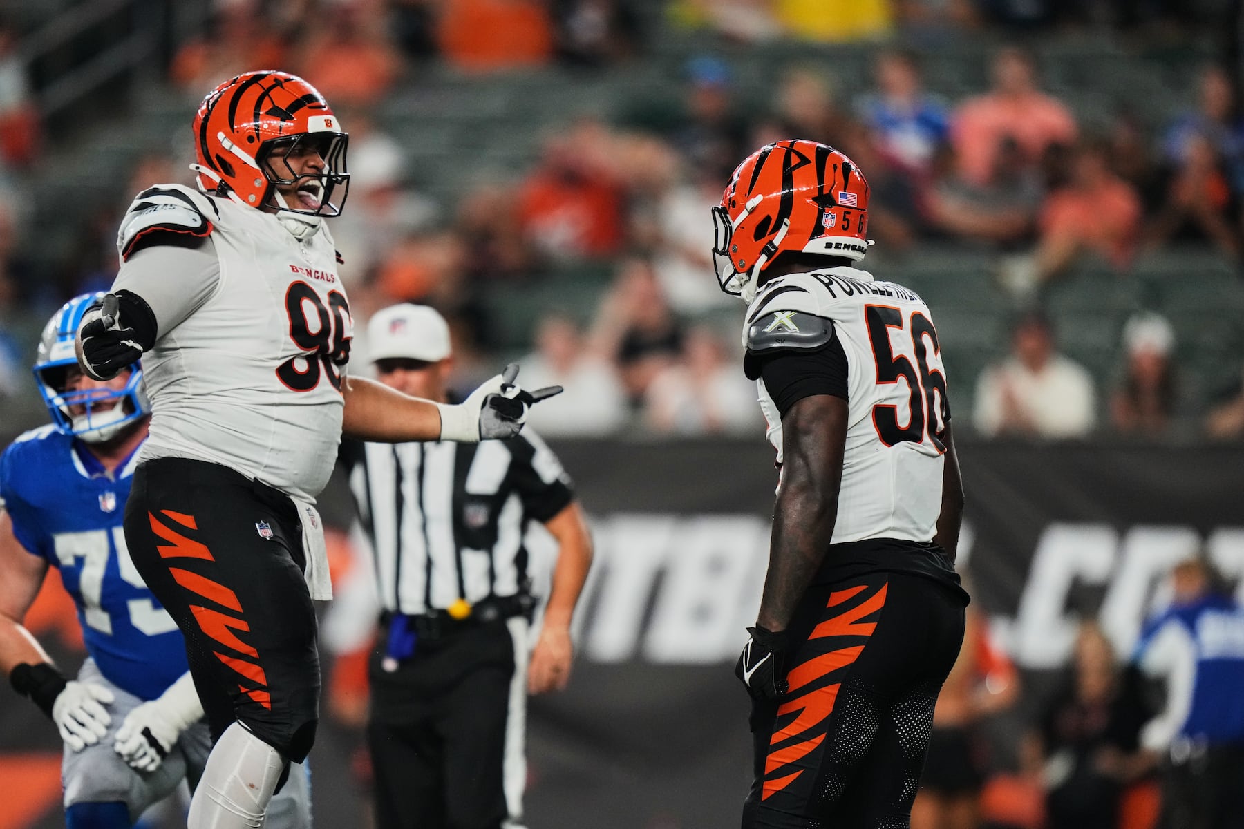 The Bengals have no fullback on the roster — so a rookie DT is stepping in