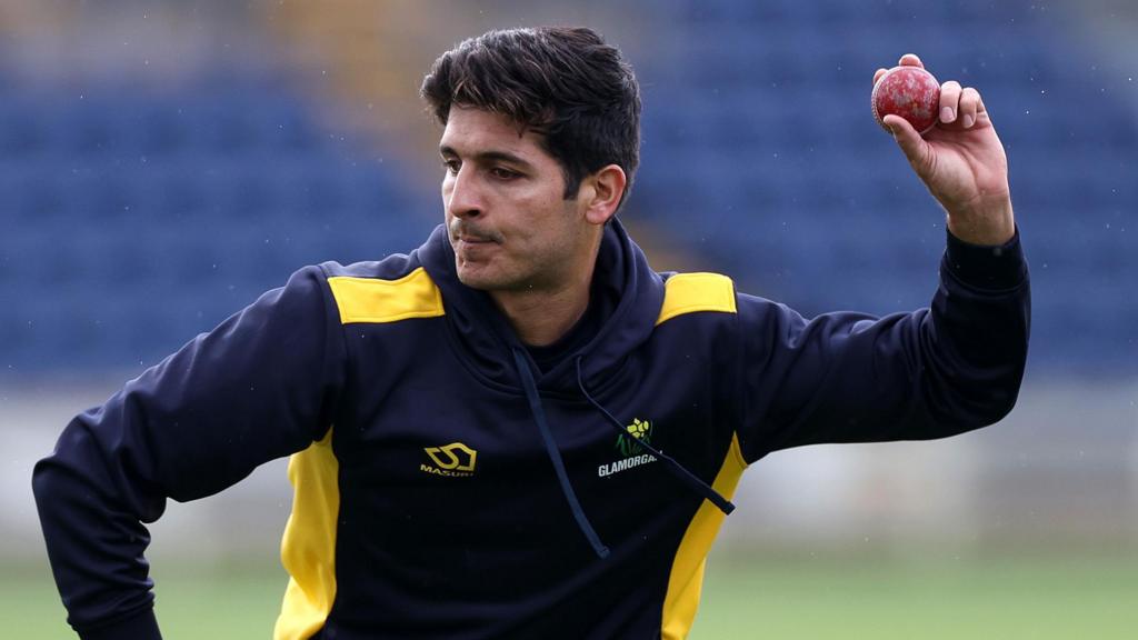 Glamorgan re-sign Pakistan seamer Hamza