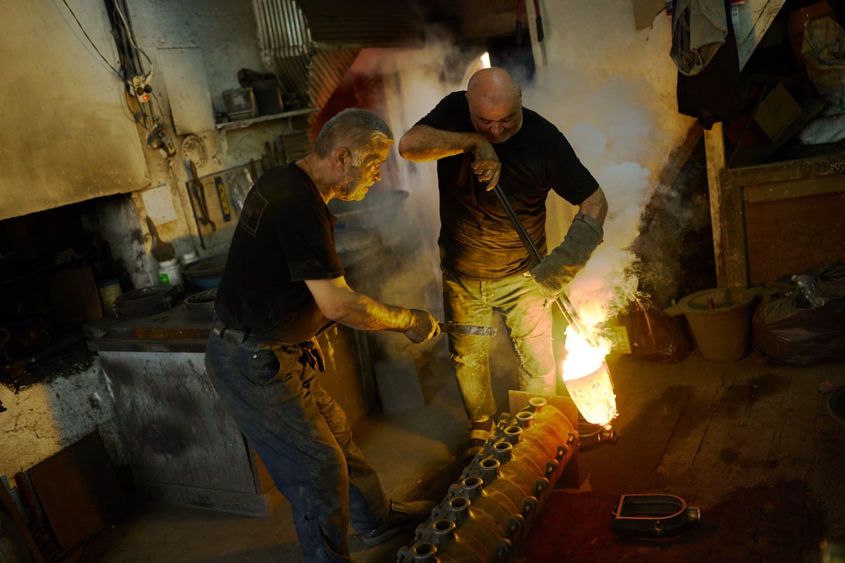 PHOTO ESSAY: Behind Istanbul’s Grand Bazaar, a world of artisans endures