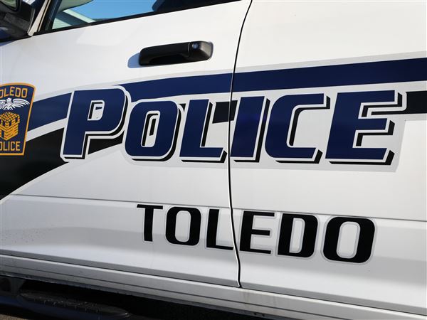 3 people shot in separate incidents in Toledo