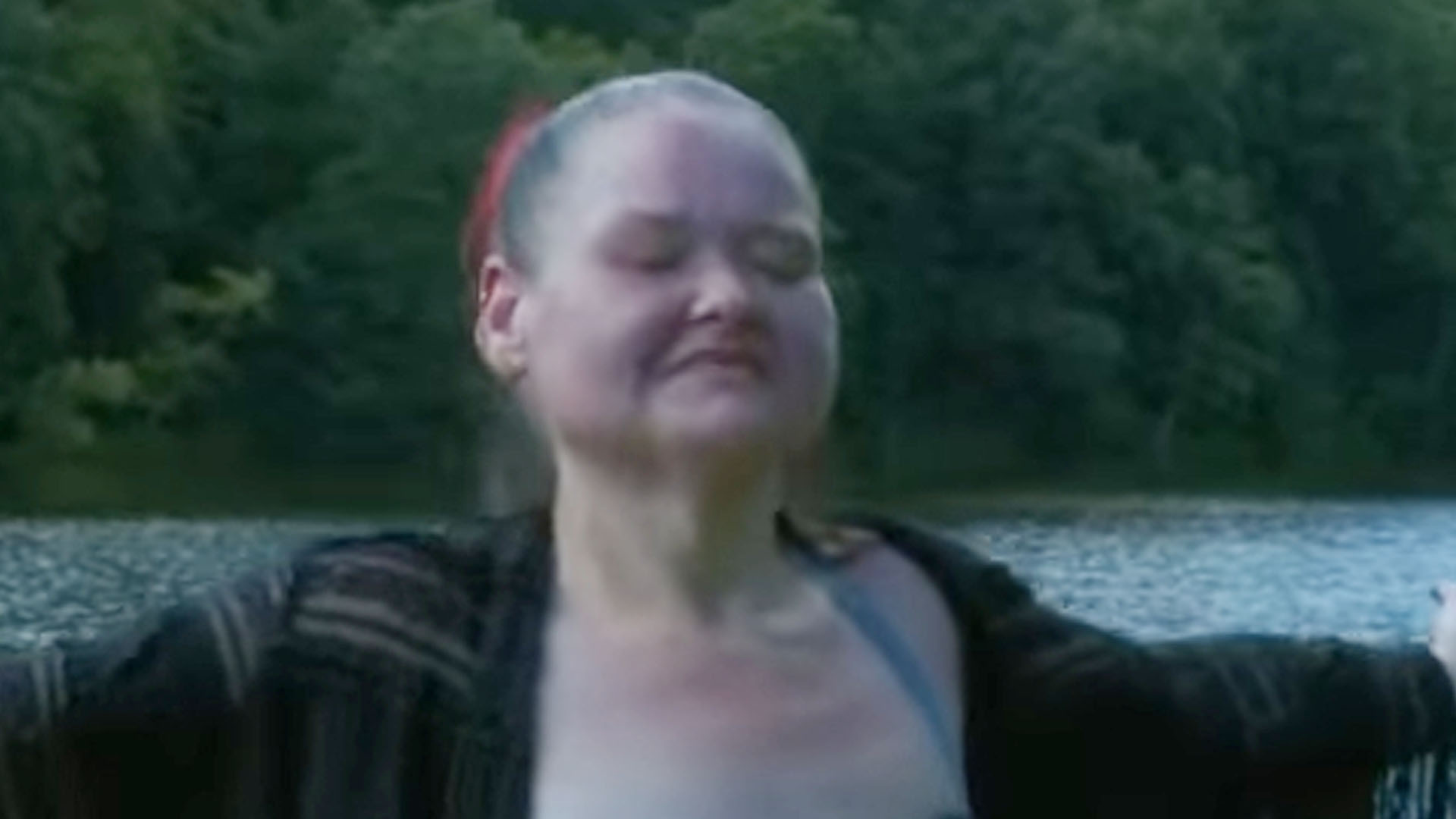 1000-Lb. Sisters’ Amy Slaton wears just a bra top after 200-lb. weight loss as she releases new music video