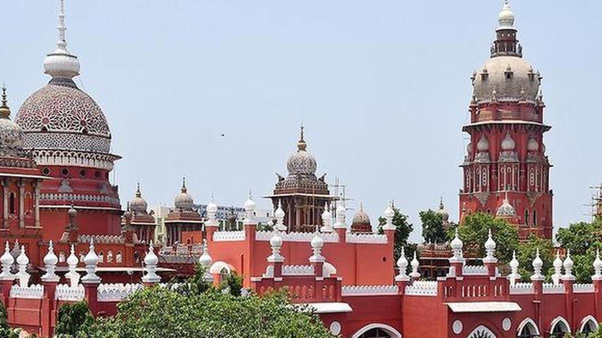 Centre has left the order of singing State songs to the discretion of State governments: Madras High Court