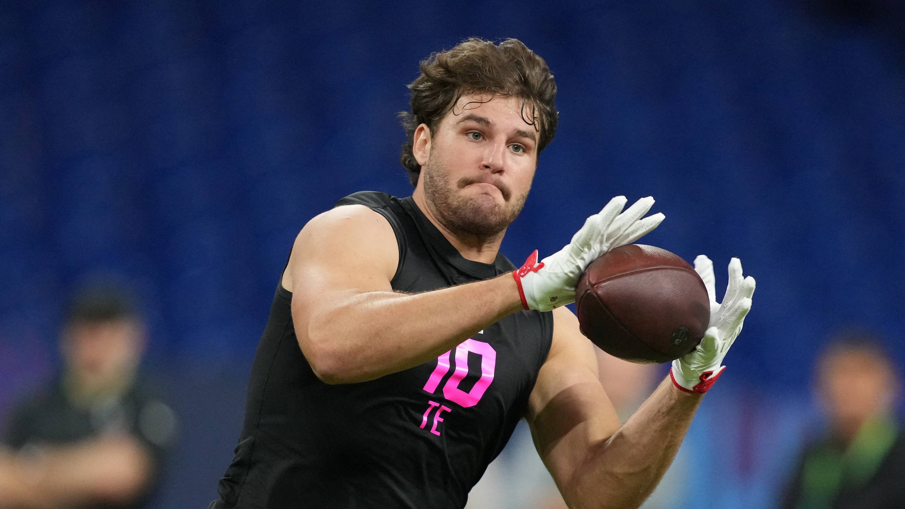 Will Kacmarek Has the Skill Set the Dolphins Precisely Need Right Now