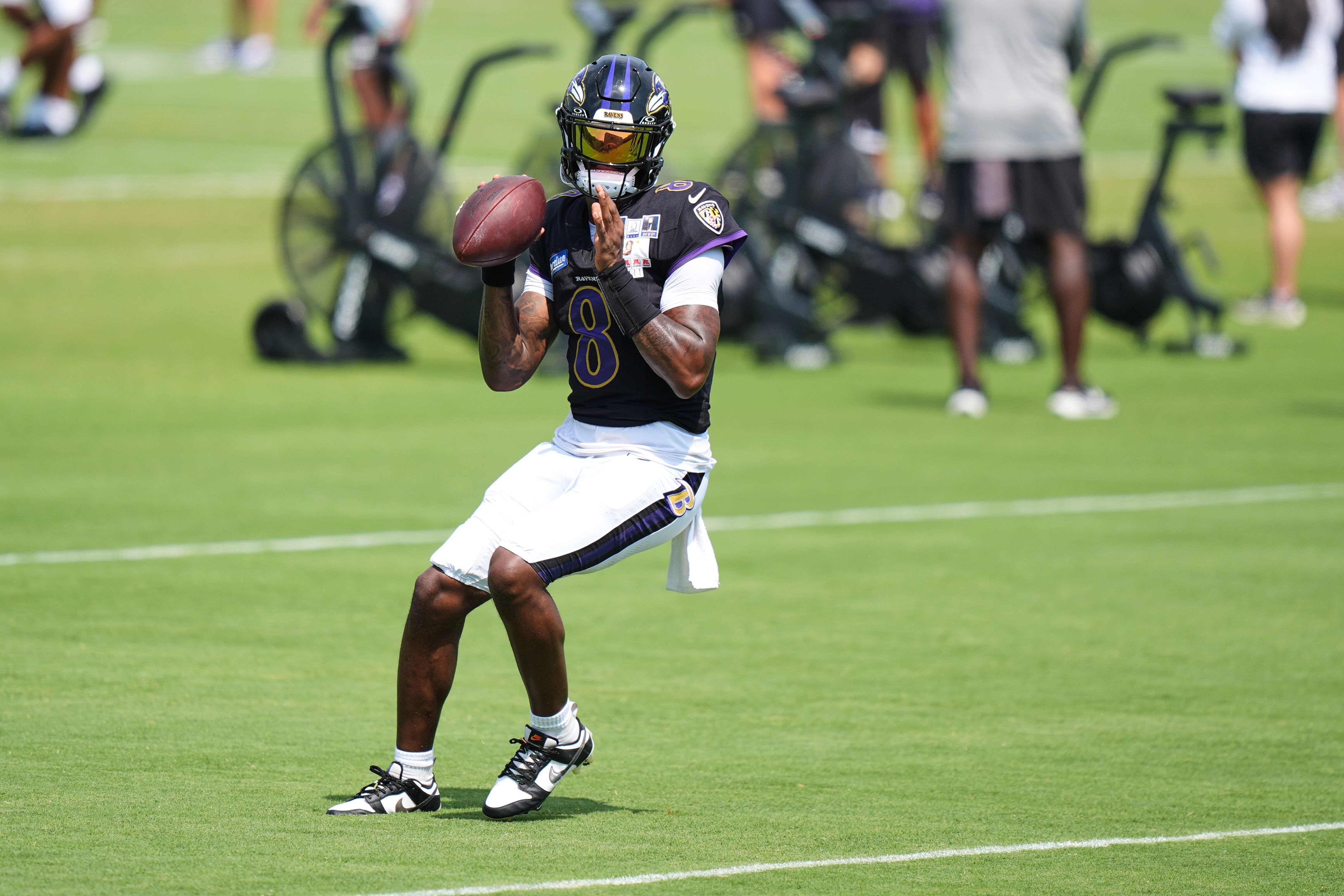 Lamar Jackson is evolving in the Ravens’ new offense. Just look at his footwork.