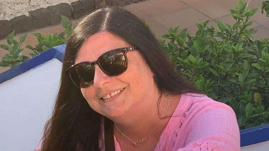 Van driver to face trial over crash that killed woman and four ponies