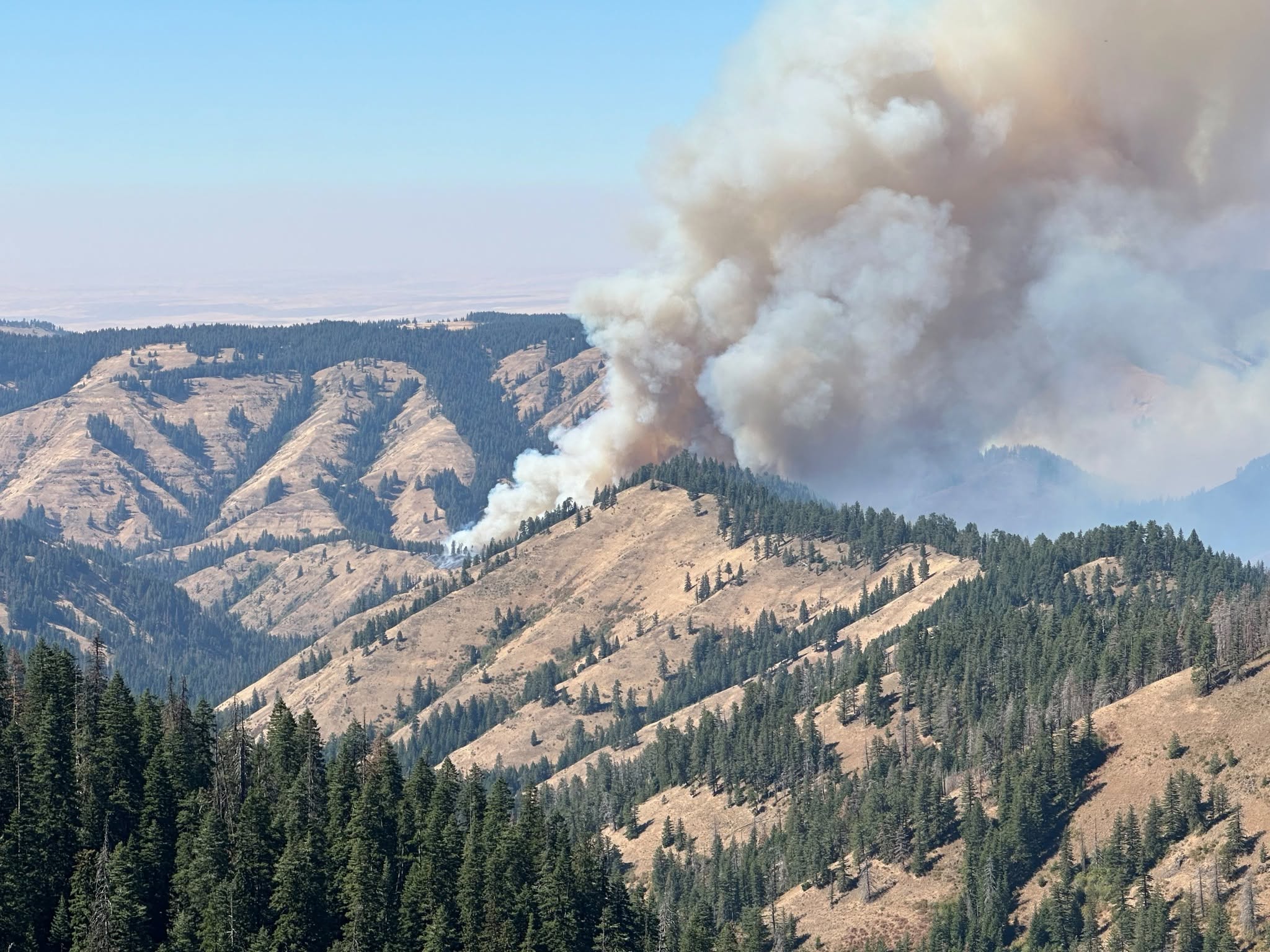 Wildfire updates: Evacuation levels increase for Paradise Fire in Umatilla Co.