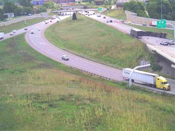 Overturned truck closes I-75 southbound near I-475 in Toledo