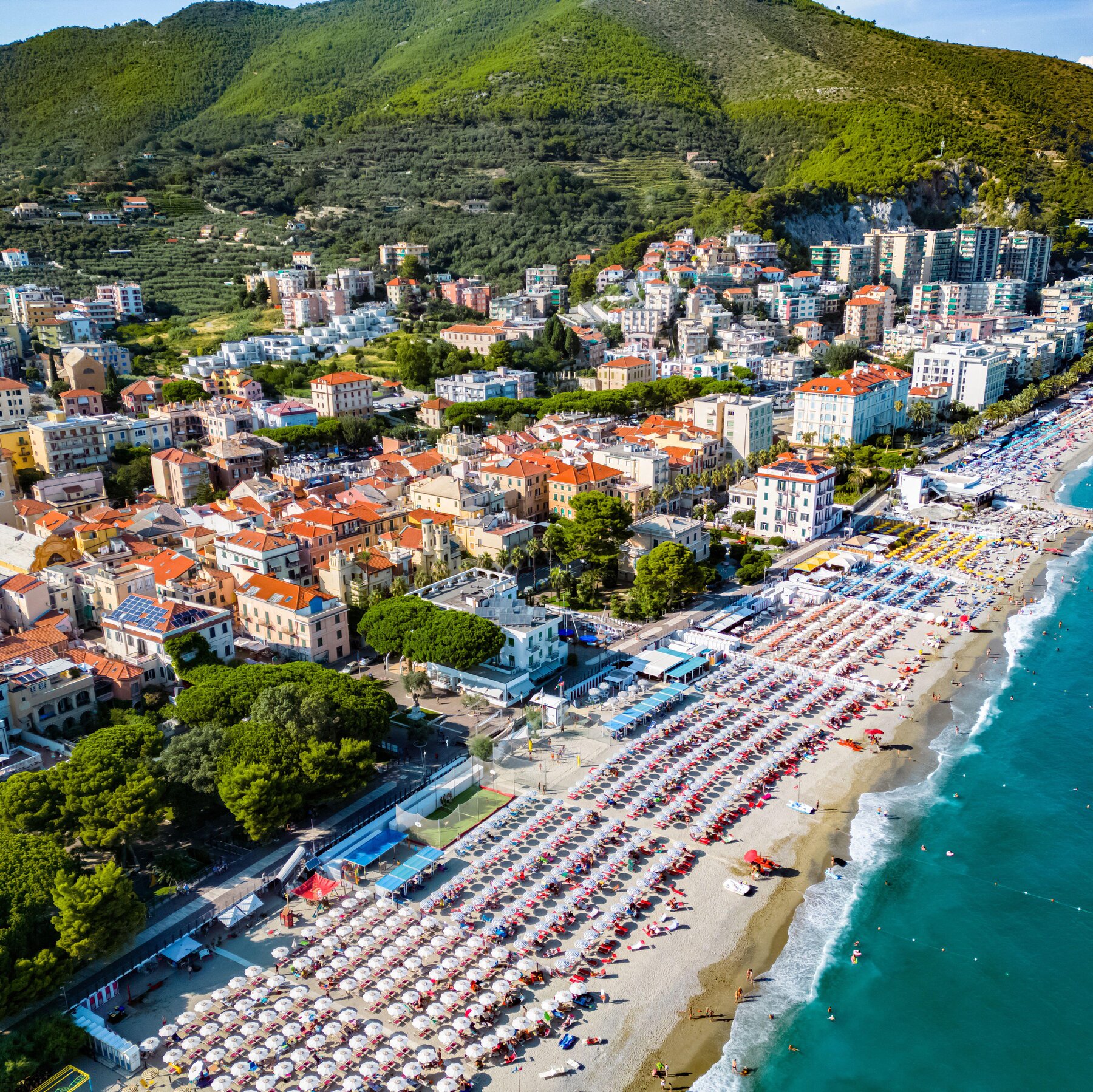 In Italy, a Beach Club Run by Nuns Is in Jeopardy