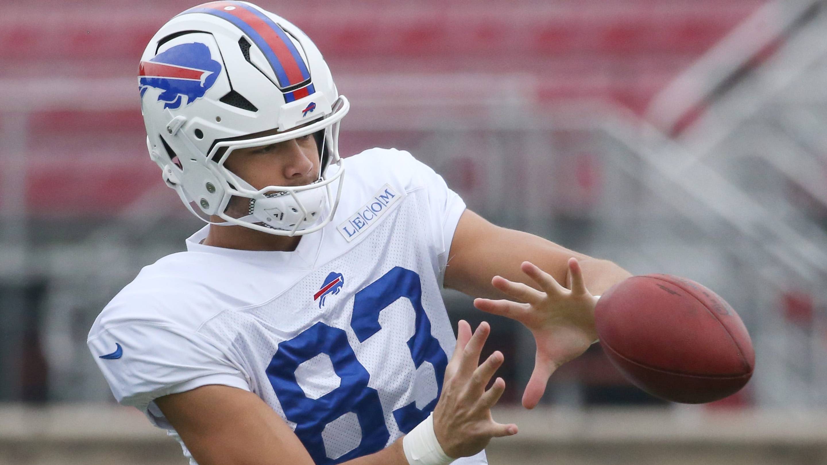 Bills' Tight End Named Roster Bubble Standout Other Teams Should Covet