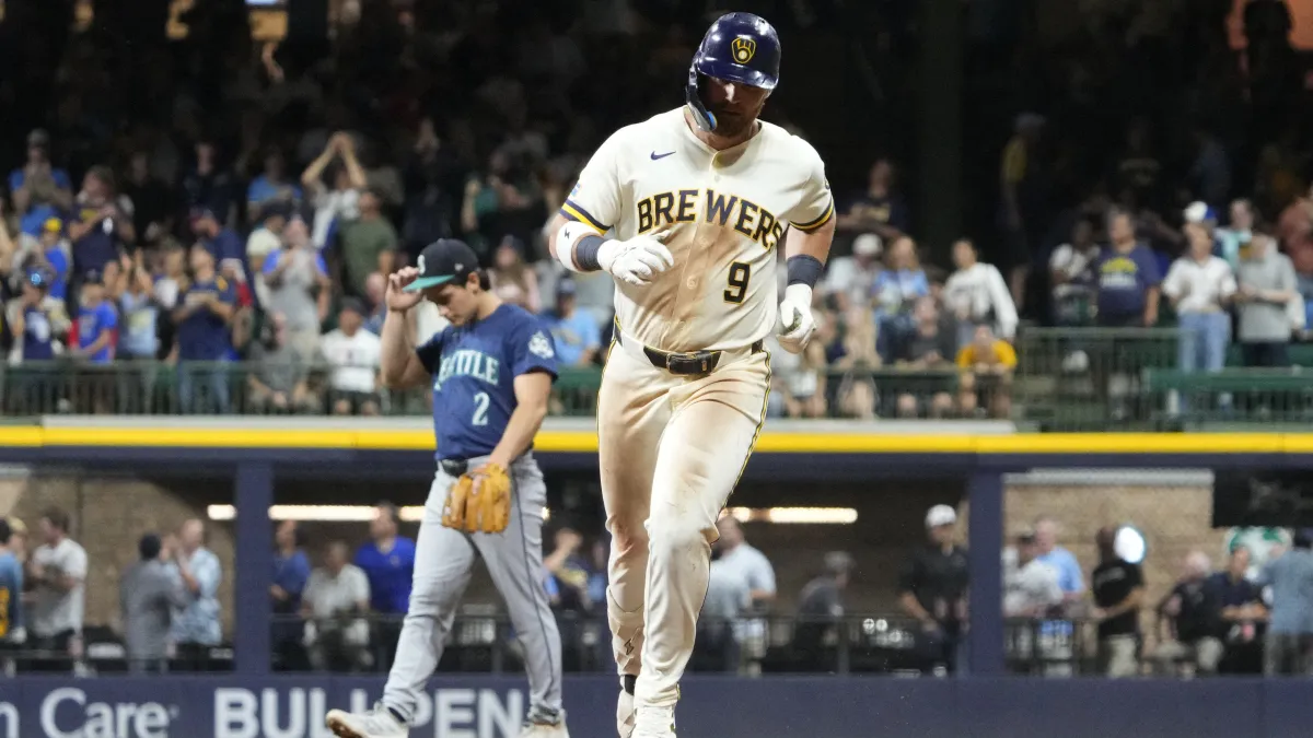 Brewers get $29.5M contract projection for .899 OPS breakout slugger